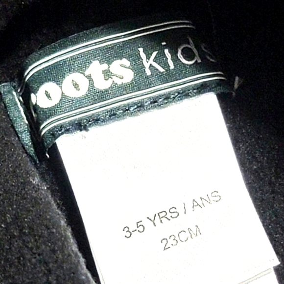 Roots Kids Winter Monkey Hat Size 3 - 5 Years - Picture 5 of 6